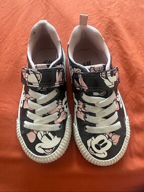 H&M Kids Black and Pink Minnie Mouse High-Top Sneakers